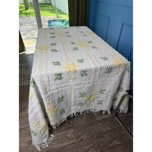 Vtg Chenile Bedspread Soft Yellow White Fringe Queen Full Double